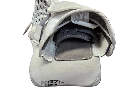 Used Warrior R/G7 Right Handed Goalie Glove Junior Size