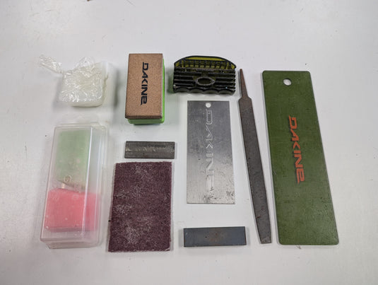 Used Dakine Deluxe Tune Snowboard/Ski Tuning Kit