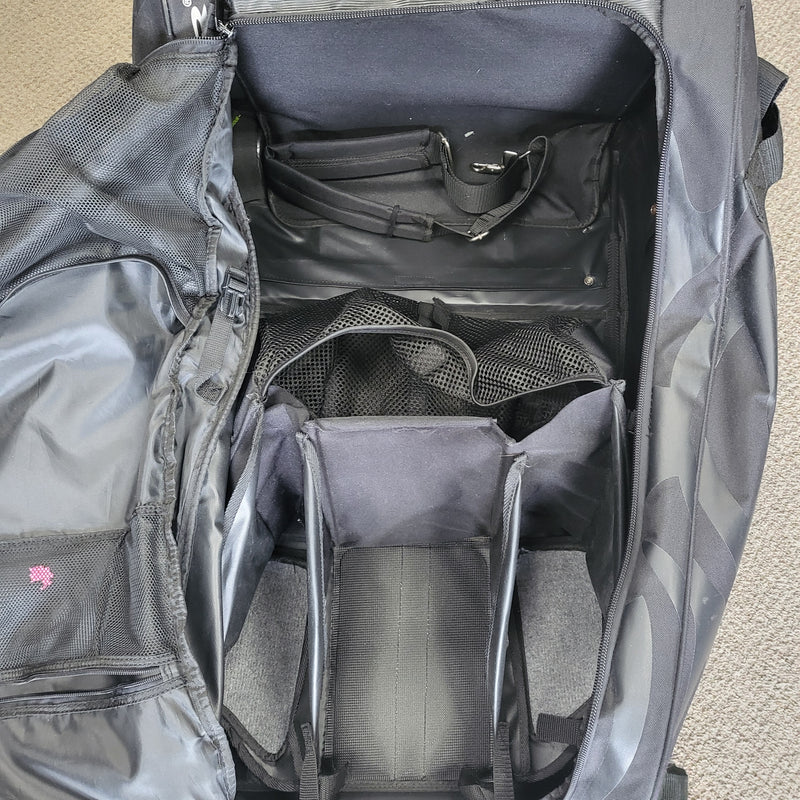 Load image into Gallery viewer, Used Grit HTFX Hockey Tower Bag
