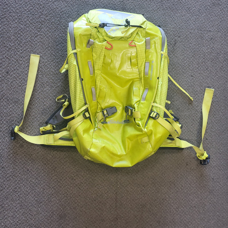 Load image into Gallery viewer, Used Eddie Bauer First Ascent Alchemist 40 Backpack
