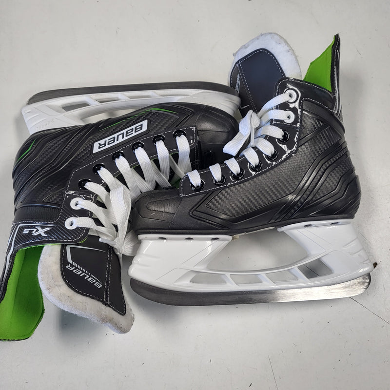 Load image into Gallery viewer, Used Bauer XL-S Junior Size 2 Hockey Skates
