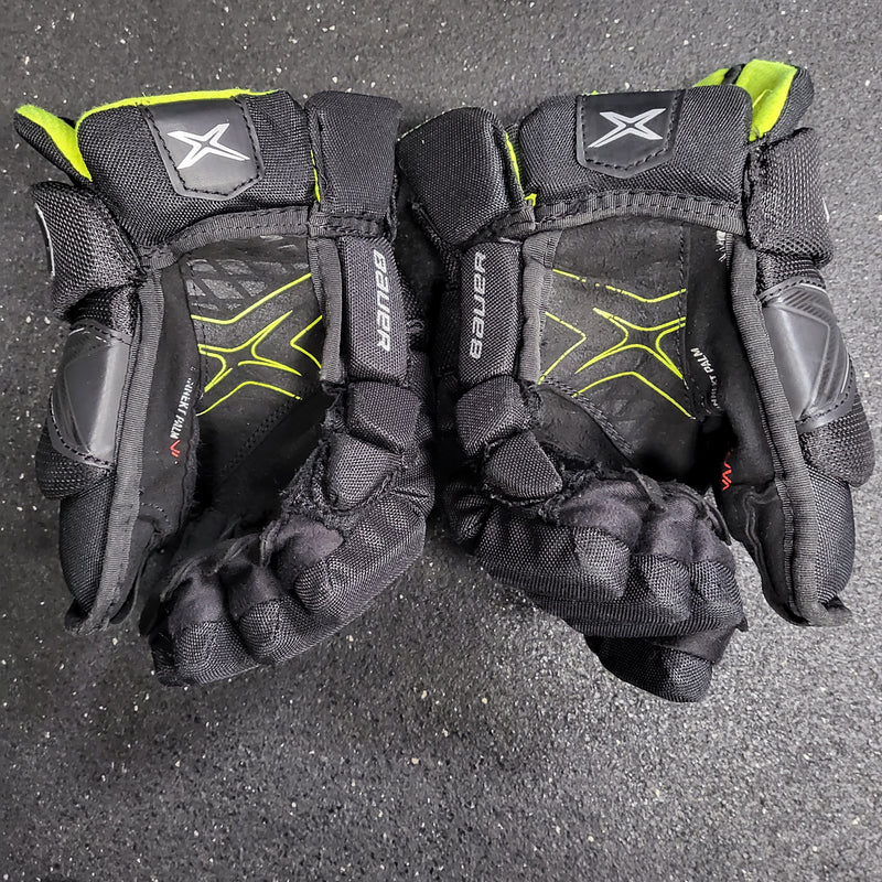Load image into Gallery viewer, Used Bauer Vapor 2X Hockey Gloves - Size: 12"
