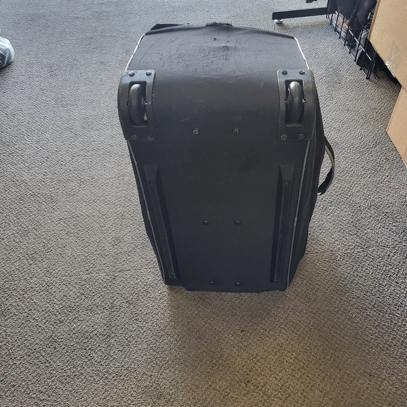 Load image into Gallery viewer, Used Bauer Hockey Equipment Hockey Roller Bag 25"
