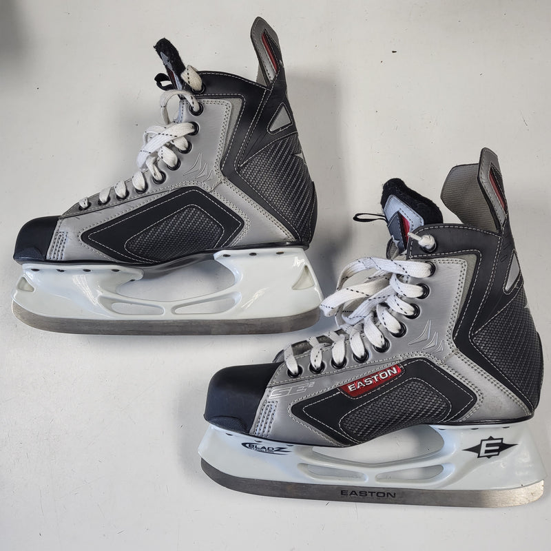 Load image into Gallery viewer, Used Easton SE2 Hockey Skates - Size: 8

