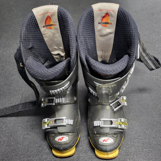 Used Nordica W10 Unisex Ski Boots - Size: 28-28.5 Mondo