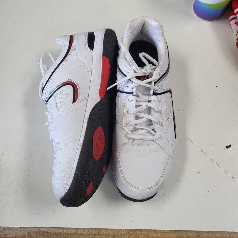 Load image into Gallery viewer, Used Fila Size 13 Shoes
