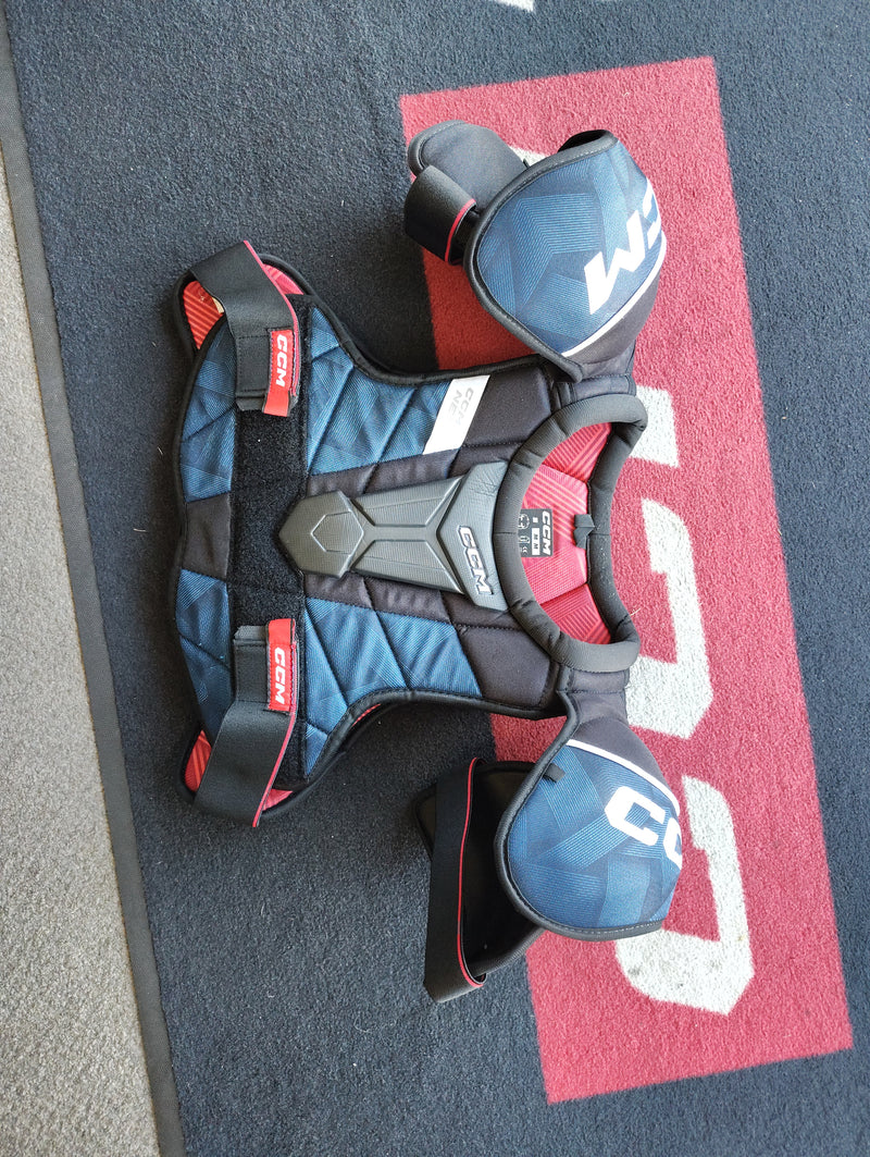 Load image into Gallery viewer, Used CCM Next Hockey Shoulder Pads SR M-M
