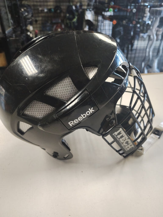 Used Reebok 6K Hockey Helmet Medium Fit Lite Technology Wth Itech Cage