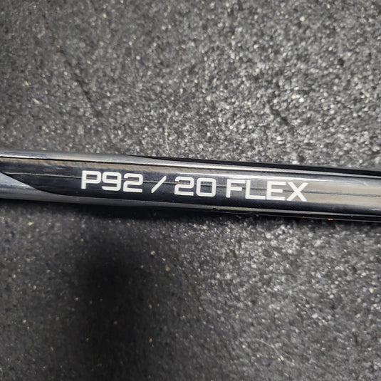 Used Bauer Hyperlite 2 Hockey Stick (Right Handed) - P92/20 Flex