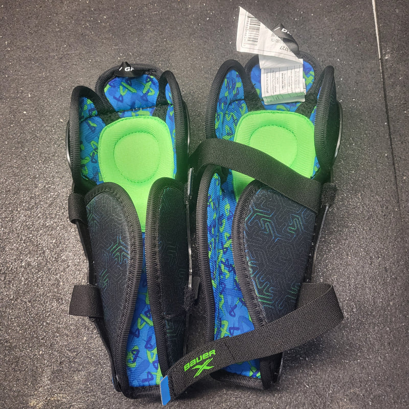 Load image into Gallery viewer, Used S24 Bauer X Hockey Shin Guards - Size: 9"
