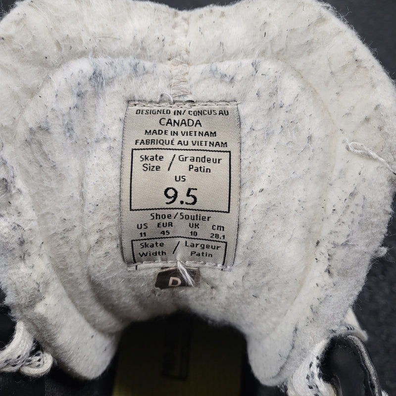 Load image into Gallery viewer, CCM Jetspeed Skates Size 9.5 D Used
