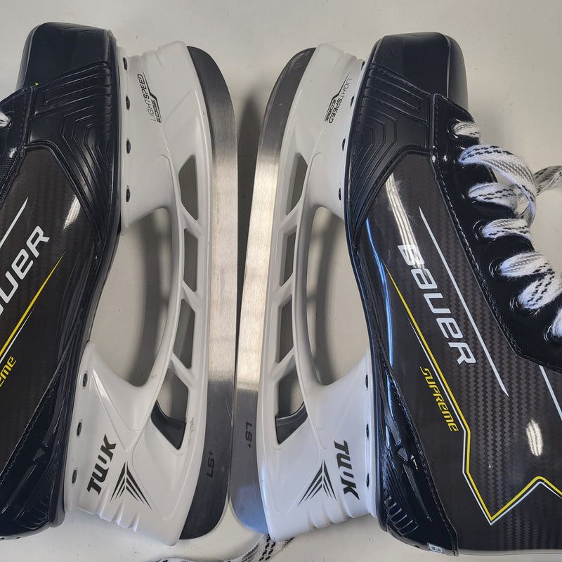 Load image into Gallery viewer, Slightly Used Bauer Supreme M30 Size (10/EE) Hockey Skates
