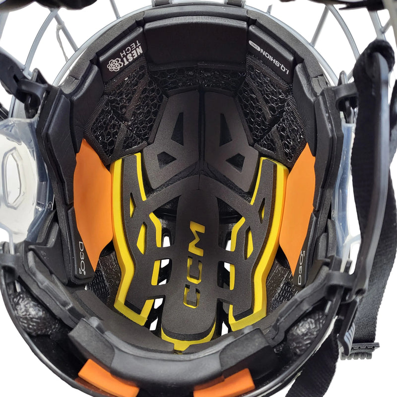 Load image into Gallery viewer, Slightly Used CCM Tacks 720 Large Black Helmet Combo
