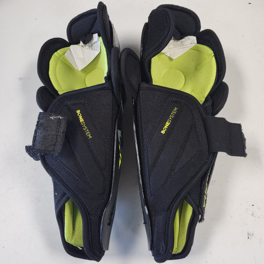 Used Warrior Alpha LX 30 Shin Guards - Size: 11"
