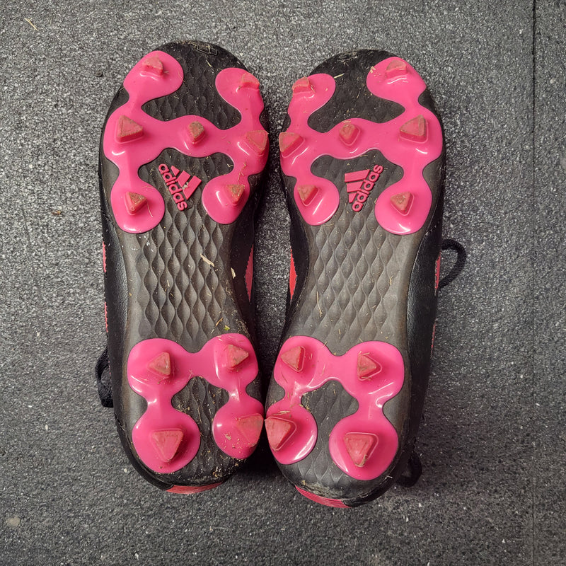 Load image into Gallery viewer, Used Adidas Pink/Black Soccer Cleats Size 1
