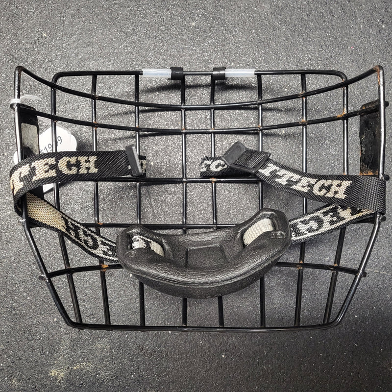 Load image into Gallery viewer, Used ITECH RBE 3 Medium Hockey Helmet Cage
