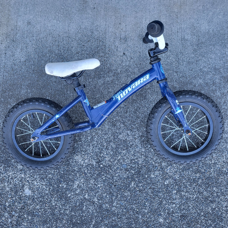Load image into Gallery viewer, Used Novara Zipper Balance Bike
