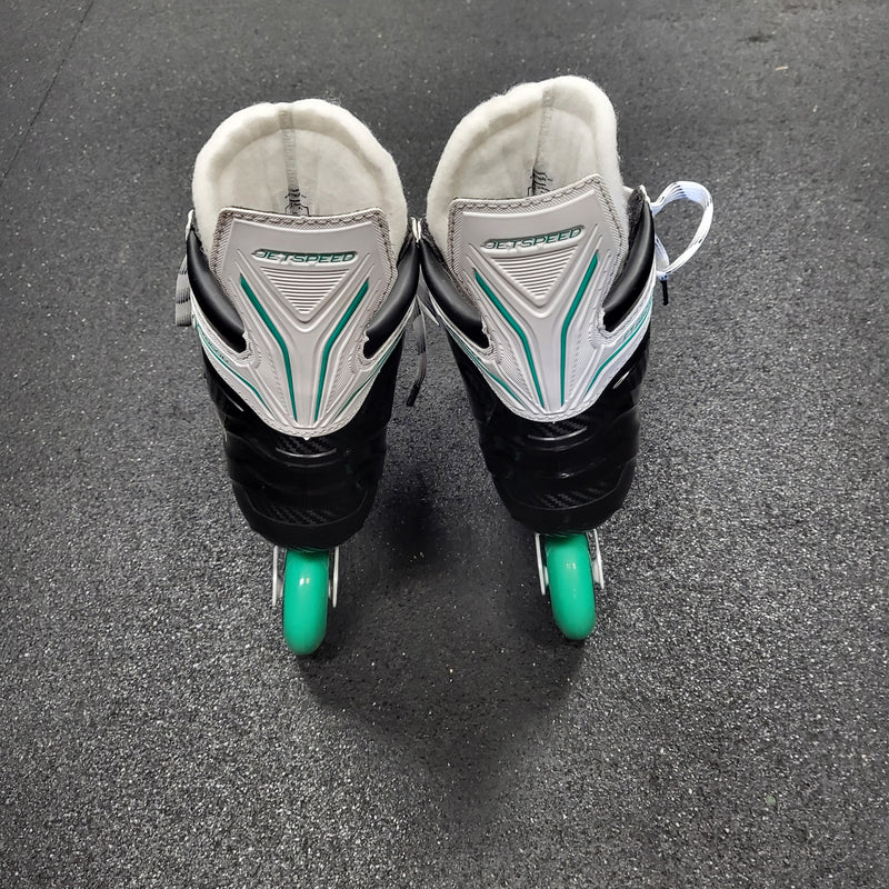 Load image into Gallery viewer, CCM FT850R Inline Hockey Skates
