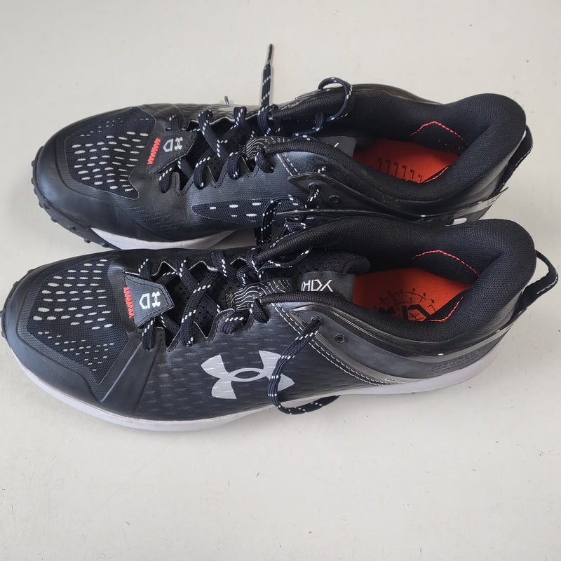 Load image into Gallery viewer, Under Armour Charged Baseball Cleats - Size 12
