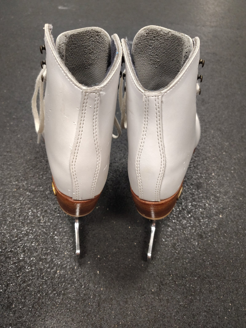 Load image into Gallery viewer, Used Riedell Figure Skates Size 2
