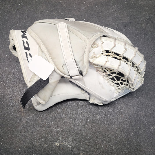 Used Regular CCM E-Flex E3.9 Intermediate Goalie Glove