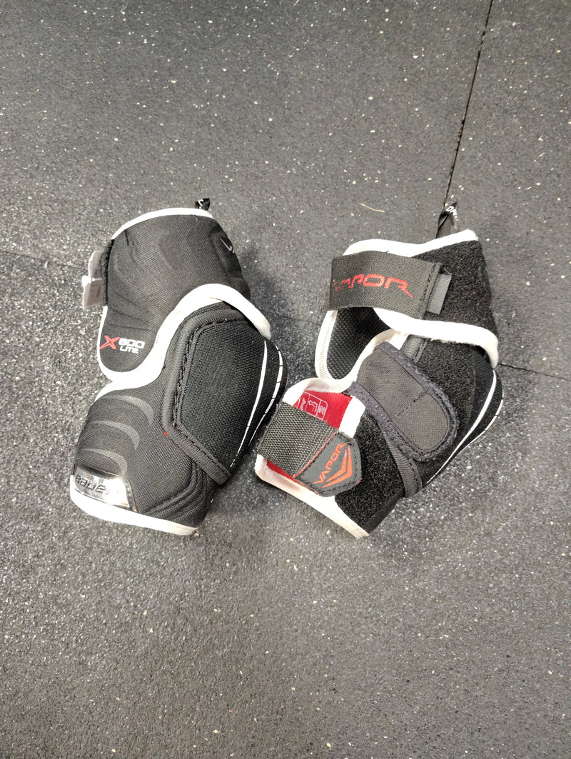 Load image into Gallery viewer, Used Bauer X800 Lite Hockey Elbow Pads Junior Small
