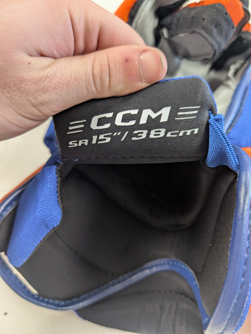 Load image into Gallery viewer, Used CCM HGCLPR Pro Stock Senior 15&quot; Hockey Gloves
