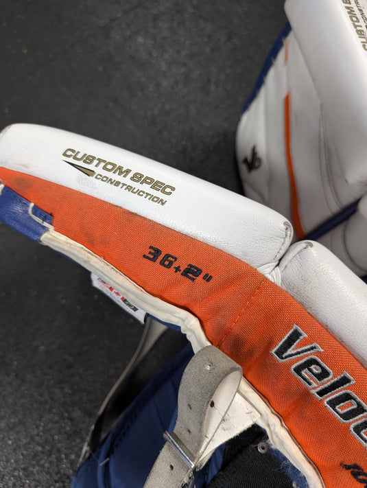 Used Vaughn Velocity V6 1000 36+2" Goalie Pads