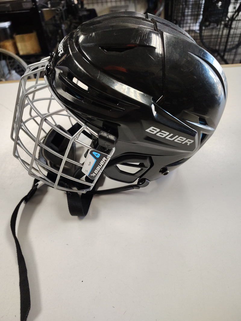 Load image into Gallery viewer, Used Bauer RE-AKT 55 Hockey Helmet Combo S/P
