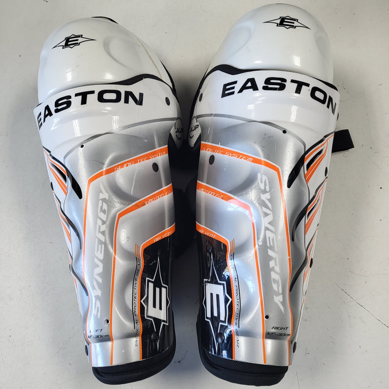 Load image into Gallery viewer, Used Easton Synergy EQ30 Shin Guards - Size: 12"
