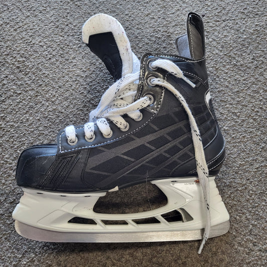 Used Bauer Nexus 88 Hockey Skates Size 4