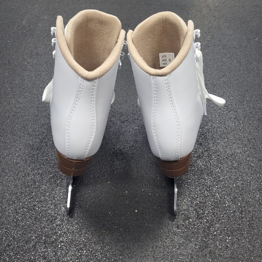 Used 3.5 Jackson Mystique Figure Skates w/ Box