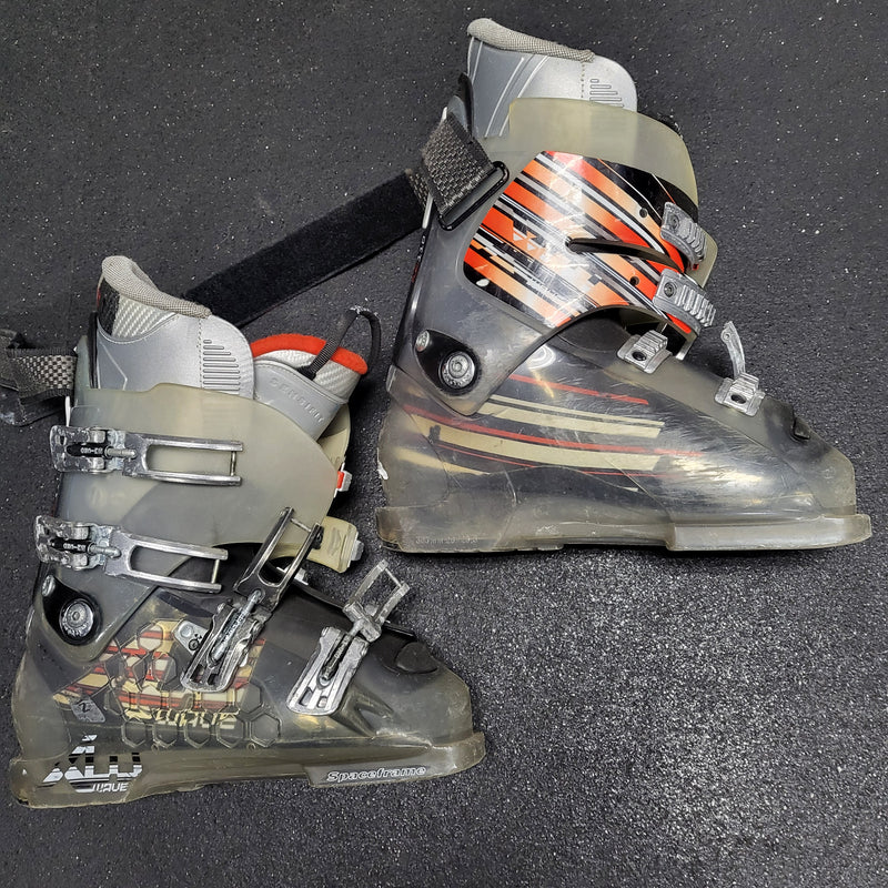 Load image into Gallery viewer, Used Salomon X Wave 10 Men's Ski Boots - Size: 26 Mondo
