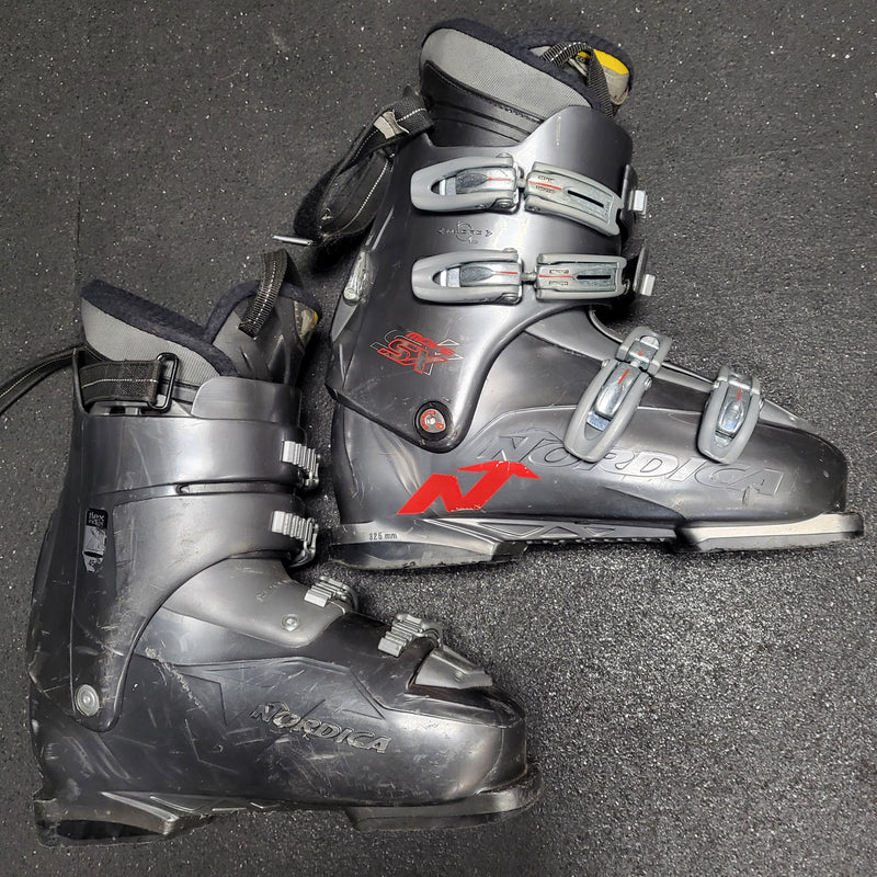 Load image into Gallery viewer, Used Nordica SX Easy Move Ski Boots - 325MM Length
