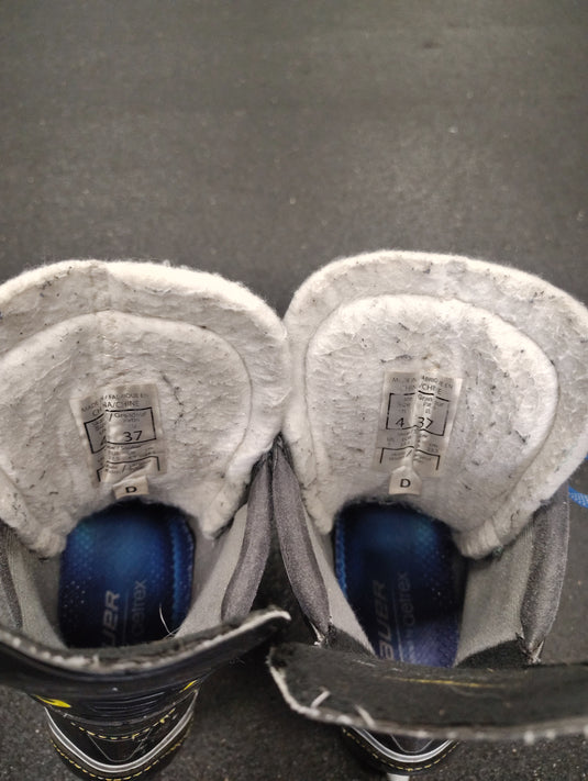 Used CCM Tacks 9070 Skates - Size 4