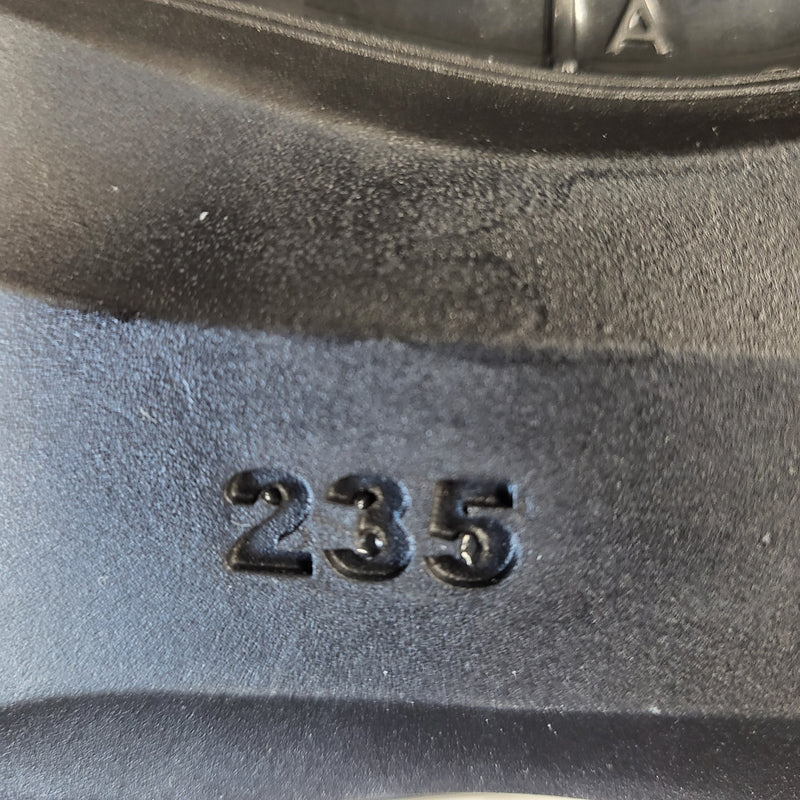 Load image into Gallery viewer, Used Rossignol Soft Cockpit 235mm Ski Boots

