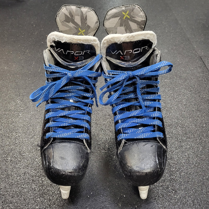 Load image into Gallery viewer, Used Bauer X3 Hockey Skates - Size 4
