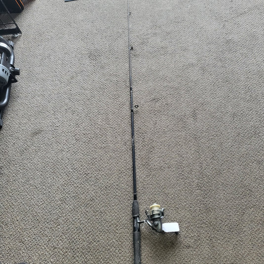 Used Shakespear Fishing Pole W/SKP20 Reel