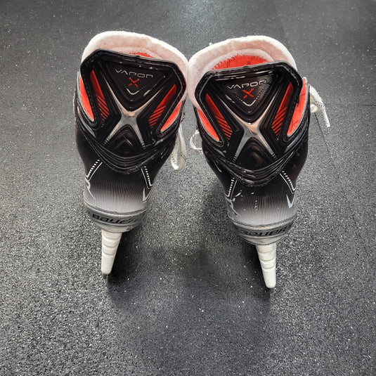 Used Bauer Vapor X3.7 Hockey Skates - Size 4.5