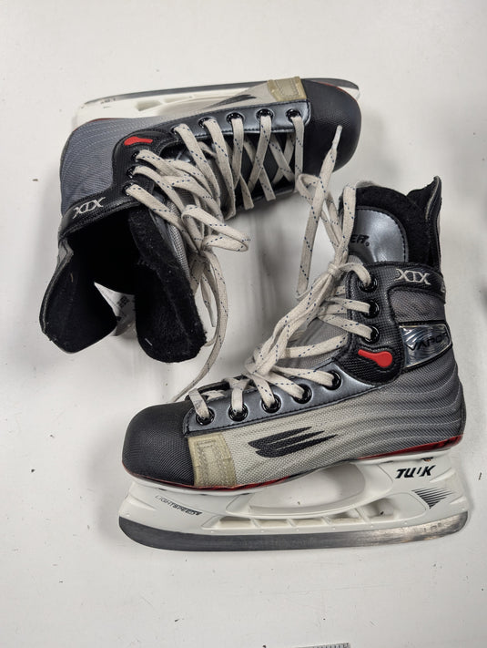 Used Bauer Vapor XIX Hockey Skates Jr Size 3.5D