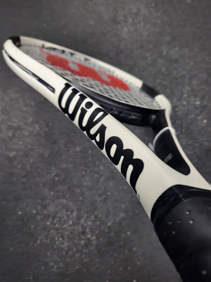 Load image into Gallery viewer, Used Wilson Hammer 6 4 1/4 (2) Tennis Racket
