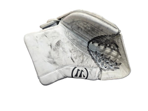 Used Warrior R/G7 Right Handed Goalie Glove Junior Size