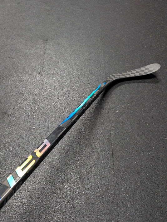 Used Bauer Nexus Tracer 50 Flex P28 RH Hockey Stick
