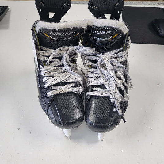 Used Bauer Supreme M5 Pro Hockey Skates Jr. Size 4.5 fit 2