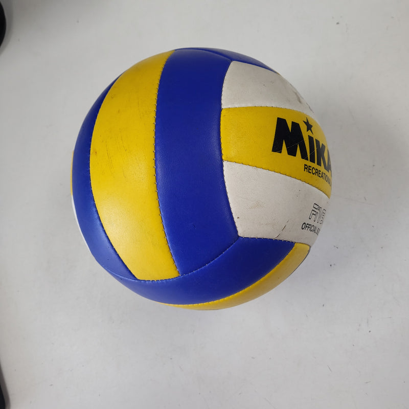 Load image into Gallery viewer, Used Volley ball
