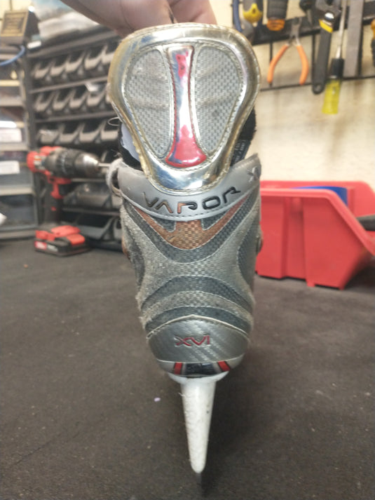 Used Nike Bauer Size 2 Hockey Skates