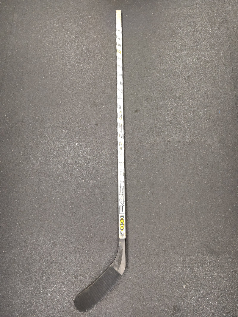 Load image into Gallery viewer, Used Easton Synergy Hockey Stick - 100 flex

