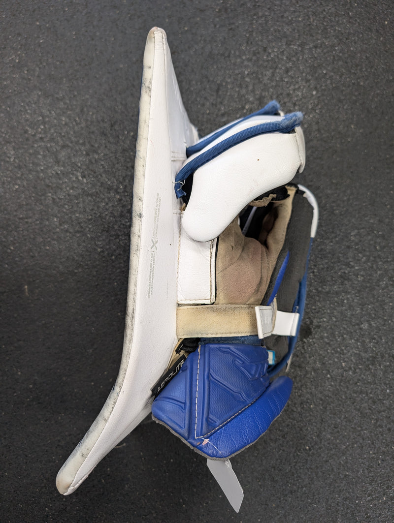 Load image into Gallery viewer, Used Bauer Vapor Hyperlite Senior Regular Hockey Goalie Blocker
