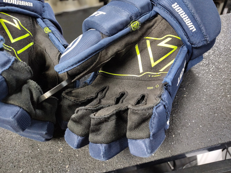 Load image into Gallery viewer, Used Warrior Alpha LX3T Hockey Gloves 12"
