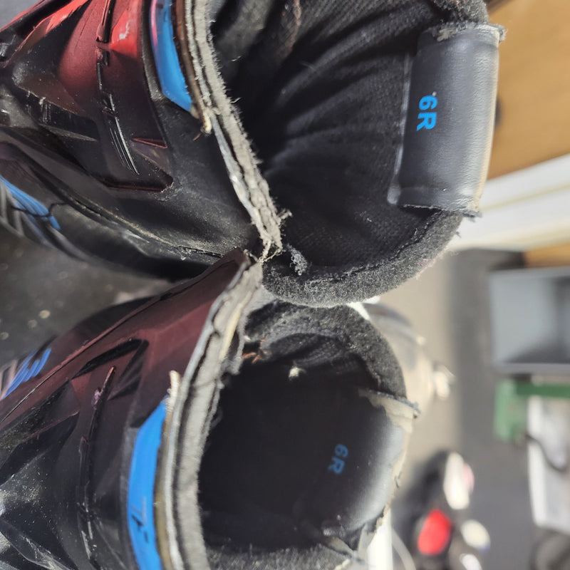 Load image into Gallery viewer, Used True TF7 Hockey Skates Size 6R
